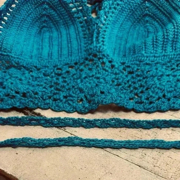 Blue Knit Crochet Bustier, Size Small , Adjustable halter and back - Picture 5 of 8